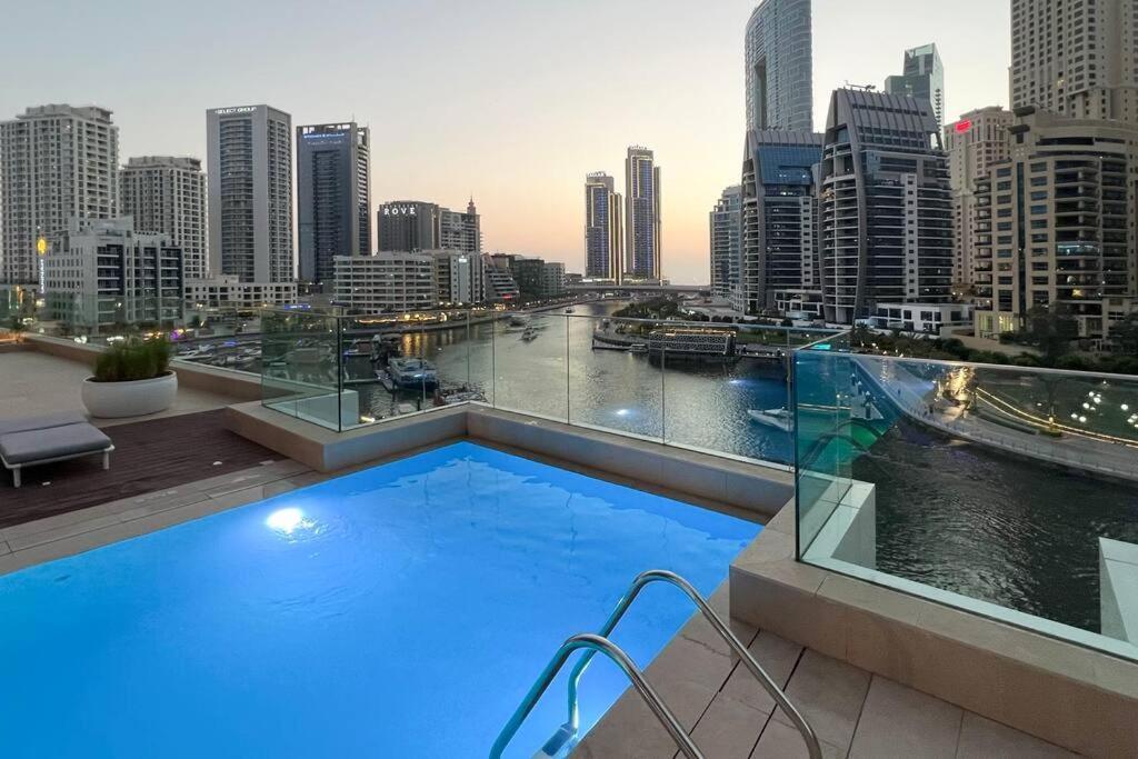 Apartment Stella Maris - Beachfront Premium 3 Bedroom Dubai